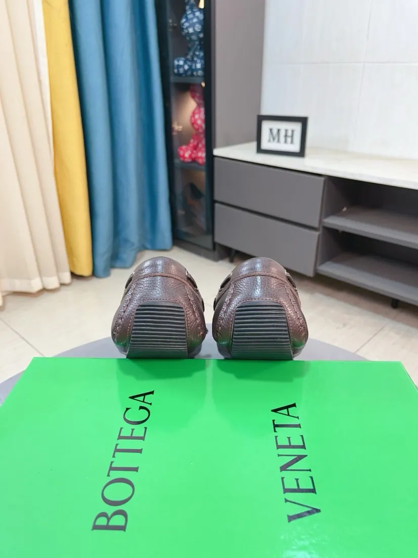 Ex-factory price 420🌹🌹【Super comfortable soft sole BV woven beanie shoes】Fashion hot style ⭐️⭐️⭐️BV Men's casual shoes 🎈High-quality cowhide upper, woven cowhide upper with metal buckle decoration, perfect fit, full of personality and fashionable charm, genuine leather lining ⚠️⚠️Flexible and lightweight outsole, fashionable and handsome, size: 38-44, 37+45 can be customized